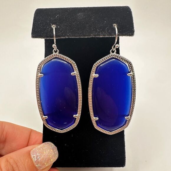 Never Worn Kendra Scott Danielle dangle earrings in Cobalt blue and Silver tone! - Picture 13 of 13